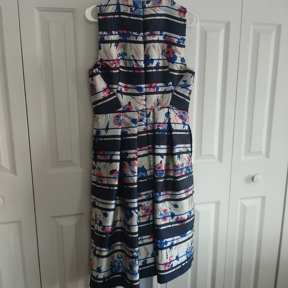 L.K. Bennett London Poppy Classic V Neck Dress 8 - Picture 5 of 12